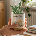 Personalised Birth Flower 1-7 Names Ceramic Plant Pot with Title Daily Decor Birthday Gift for Mom Grandma