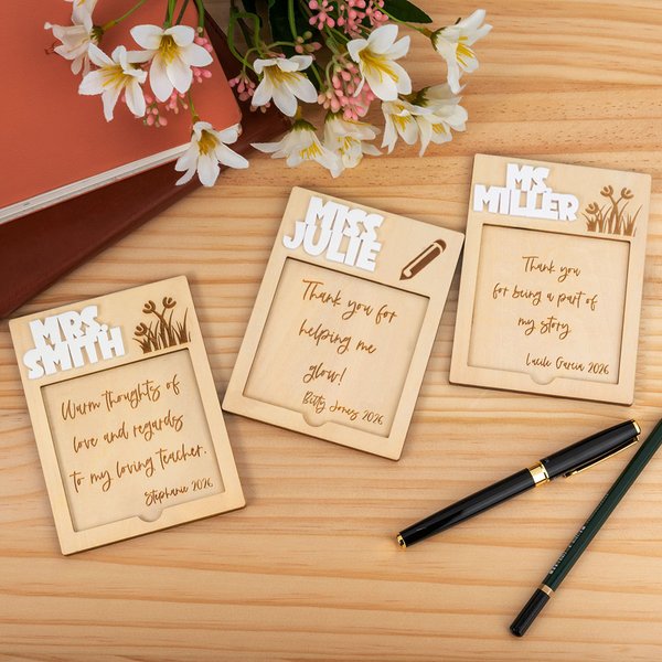 Gepersonaliseerde 3D Houten Sticky Note Houder Set met Gegraveerde Naam en Tekst Waardering Eindejaarsgeschenk voor Leraar