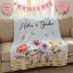 Personalised 1-7 Birth Flowers Butterfly Soft Throw Blanket with Names Home Decor Mother’s Day Birthday Gift for Mom Grandma