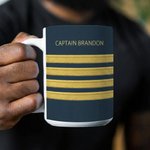 Taza de Cerámica con Franja de Epaulette Personalizada con Texto Regalo de Promoción de Jubilación para Capitán Piloto