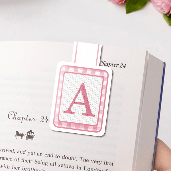 Personalised Multicolour Plaid Initial Magnetic Bookmark with Daily Use Reading Club Birthday Gift for Book Lovers