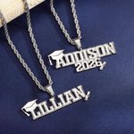 Personligt halsband med namn för män med årtal för kandidatexamen Minnesgåva för kandidater från årskurs 2026