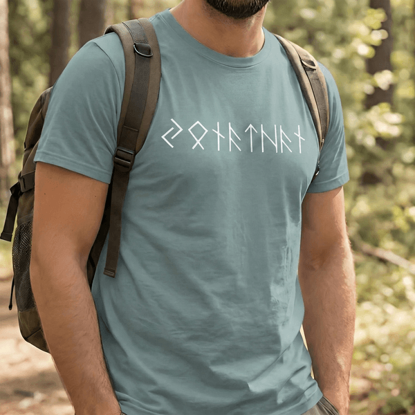 Gepersonaliseerd Multicolor Viking Runen Ontwerp T-Shirt Sweatshirt Hoodie met Naam Vaderdag Cadeau voor Vikingliefhebbers en liefhebbers van de Scandinavische cultuur