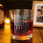 Personalised Vintage American Flag Design 10 oz Rock Whiskey Glass with 1-6 Names Father's Day Birthday Gift for Men Whiskey Lovers