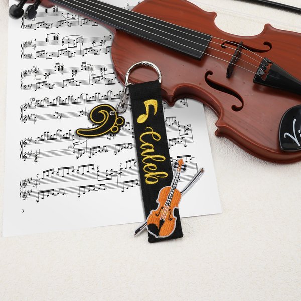 Personalisierte gestickte Cello Violine Golden Musical Note Keychain mit Namen Musik Studio Festival Verwendung Geburtstag Geschenk für Musikliebhaber Musiker