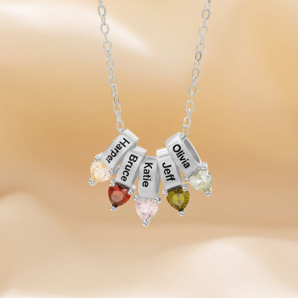 Collier de cœur familial personnalisé avec pierres de naissance et 1 à 5 gravures de noms - Cadeau de la fête des Mères pour maman et grand-mère