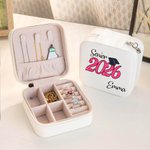 Gepersonaliseerde Klasse van 2026 Afstuderen Sieraden Doos met Glitter Luipaard Ontwerp Tekst Draagbare Reizen Afstuderen Gift Afstudeerders