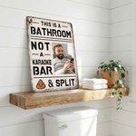 Divertente cartello in metallo stile retrò personalizzato Questo è un bagno con foto Decorazione da parete per il bagno Regalo di compleanno per gli amici della famiglia
