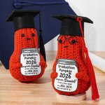 Gepersonaliseerde Leuke Kwast Grad Cap Pompoen Aardappel Avocado Handgemaakte Gehaakte Pop met Naam en Jaar Desktop Decor Afstudeerfeest Cadeau voor Afgestudeerden