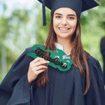 Gepersonaliseerd Glitter Afstudeer Houten Teken met Naam en Jaar Afstudeer Foto Decoratie Cadeau voor Klas van 2026 Afgestudeerden