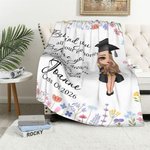 Personalisierte Floral Cartoon Graduation Girl weiche Decke mit Namen und Jahr Klasse von 2026 Home Decor Graduation Geburtstag Geschenk für Absolventen