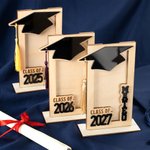 Henkilökohtainen monivärinen nimi Tupsu Grad Cap puinen rahan haltija käteinen kirjekuori Base Class of 2026 Valmistumislahja valmistuneille