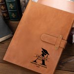Personlig Graduation Cap Initial A5 PU skinnomslag til notatbok med navn og oppbevaringslomme Graduation Gift for Graduates