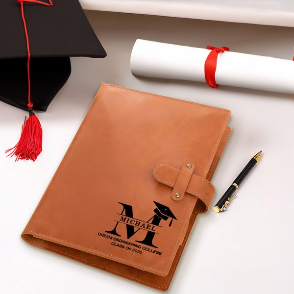 Gepersonaliseerd Afstudeerhoofd Initieel A5 PU Leren Notitieboekje met Naam en Opbergvak Afstudeergeschenk voor Afgestudeerden