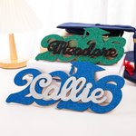 Gepersonaliseerd Glitter Afstudeer Houten Teken met Naam en Jaar Afstudeer Foto Decoratie Cadeau voor Klas van 2026 Afgestudeerden