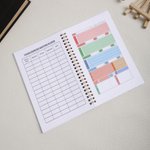 Henkilökohtainen vanhusten tuolin jooga-asennot Spiral A5 Kuntosali Planner Notebook tekstillä Jooga Harjoitusopas Syntymäpäivälahja vanhemmalle perheystävälle