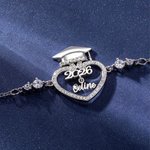 Personlig Dainty Bachelor Hat Heart Zircon armbånd med navn kvinne smykker 2026 Graduation bursdagsgave til nyutdannede