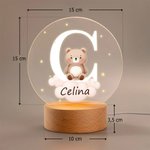 Personalizowana lampka LED drewniana podstawa z inicjałem gwiazdkami chmurkami leśnymi zwierzątkami dekoracja do pokoju dziecka prezent na urodziny