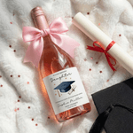 Gepersonaliseerde Graduation Cap Waterdichte Wijn Stickers Etiketten met Titel Naam Jaar Afstuderen Gift voor Afgestudeerden