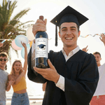 Gepersonaliseerde Graduation Cap Waterdichte Wijn Stickers Etiketten met Titel Naam Jaar Afstuderen Gift voor Afgestudeerden