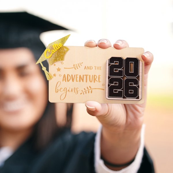 Personalized Class of 2026 Graduation Cap Wooden Money Holder with Name Graduation Gift for Graduates
