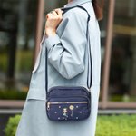 Bolso bandolera personalizado de nylon con nombre personaje animado flor de nacimiento y correa ajustable regalo de cumpleaños y Navidad para familia