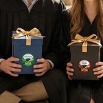 Personlige, vanntette klistremerker med navn og årstall for gratulasjoner til uteksaminerte 2026 Graduates, favorittetikett for feiring av uteksamineringsfest