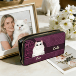 Personalisierte Katzen-Geldbörse in Blumenprägung-Optik | mit Namen | Portemonnaie | Geburtstag Jahrestag Muttertag Geschenk für Katzenliebhaber