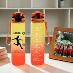 Personalisierte Wasserflasche mit Sport-Silhouette | mit Namen und Zeitmarkierungen | 1000 ml | auslaufsicher | Geburtstagsgeschenk für Sportliebhaber