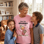 Personalisierte Multicolor Livin 'That Grandma Happy Life Whimsical Style T-Shirt mit Namen Muttertag Geschenk für Mutter Frauen Oma