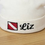 Henkilökohtainen kirjailtu Diver Flag Knit pehmeä Beanie hattu nimellä Dive Accessory Syntymäpäivä Päivittäinen käyttö lahja sukelluksen ystävälle
