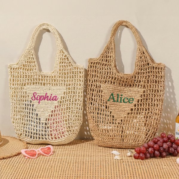 Personalisierte Raffia-Tragetasche mit gesticktem Namen | gewebte Strandtasche | Strand- und Reisezubehör | Geschenk für Frauen Brautjungfern