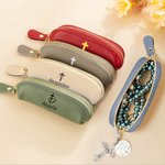 Carry His Grace Everywhere - Personalisierte PU Leder Rosenkranz Münze Geldbeutel mit Namen - Christliches Geschenk für Taufe, Weihnachten & Konfirmation