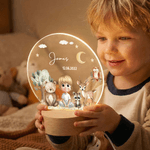 Personlig barn tecknad karaktär skogsdjur akryl nattlampa med namn och träbas rumsinredning Mors dag present till mamma baby