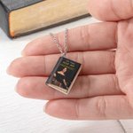 Collier pendentif Personnalisé en Livre Cadeau pour Amateurs des Livres Lecteurs Bibliothécaires Écrivains