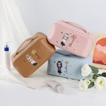 Beauty case in pelle personalizzato con personaggio animato fiore di nascita portatile accessori regalo di compleanno per donne e ragazze