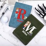 Personalisierte Cartoon Charakter Golf Cart PU Leder Golf Scorecard Halter mit Namen und Bleistift Schleife Golf Zubehör Geburtstag Geschenk für Golfliebhaber
