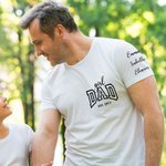 Personalisierte 1-6 Namen 100% Baumwolle Soft-T-Shirt mit Titel und Datum Vatertag Geschenk für Papa Opa