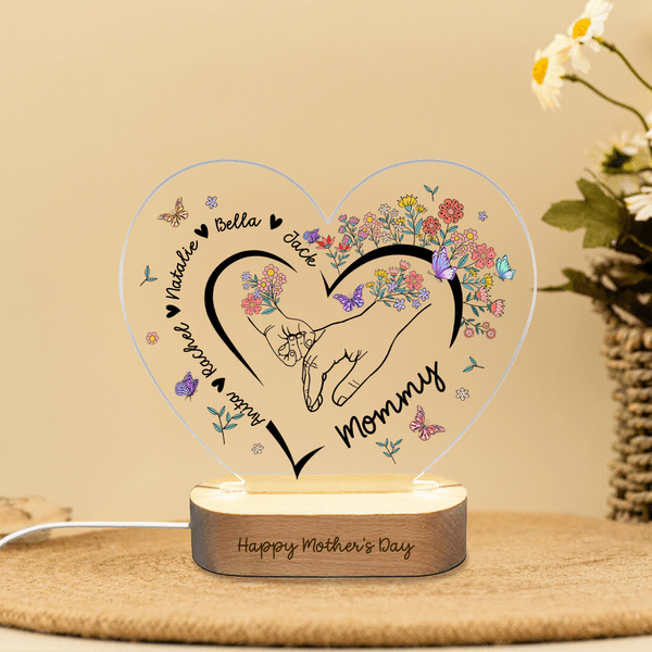 Gepersonaliseerd Bloem Vlinder Hartvormig Acryl LED Nachtlampje met Namen en Houten Voet Home Decor Moederdagcadeau voor Mamma Oma