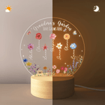 Henkilökohtainen Perhoset 1-13 Syntymä Kukat LED-yövalo nimellä ja puinen pohja Home Decor Äitienpäivä Syntymäpäivälahja äideille isoäideille