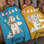 Personalisierte Cartoon Animal Initial Multicolor Tassel weiche Decke mit Namen täglichen Gebrauch Home Decor Geburtstag Geschenk für Kinder Jungen Mädchen
