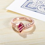 Gepersonaliseerde Ring met Geboortesteen Zirkonia en Gegraveerde Tekst Moederdagcadeau voor Mama