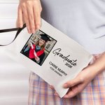 Bolsa de cosméticos personalizada con foto de graduado con nombre y año Accesorios de viaje Clase de 2026 Regalo de graduación para graduado