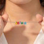 Lleva tu nombre cerca del corazón - Collar personalizado de plata de ley con nombre en letras 3D de esmalte colorido para amigos y familiares