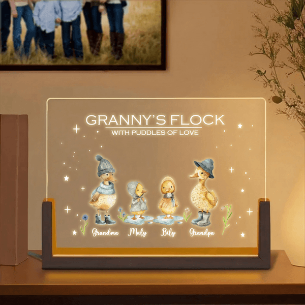 Personalized Cute Duck Family LED Night Light with Names and Wooden Base Home Decor Mother's Day Birthday Gift for Mom Grandparent Family