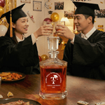 Gepersonaliseerde Graduation Cap Whiskey Decanter met Naam en Jaar Afstudeer Cadeau voor Afgestudeerde Familie Whiskey Lover