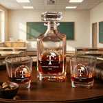 Gepersonaliseerde Graduation Cap Whiskey Decanter met Naam en Jaar Afstudeer Cadeau voor Afgestudeerde Familie Whiskey Lover
