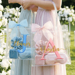 Personalisierte Hochzeit Geschenktüte mit Namen und Initiale | Transparente PVC-Tasche mit Schleife | Mitgebsel | JGA Geschenk für Gäste Brautjungfern