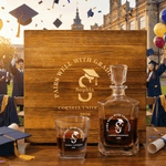 Gepersonaliseerde Graduation Cap Whiskey Decanter met Naam en Jaar Afstudeer Cadeau voor Afgestudeerde Familie Whiskey Lover