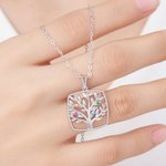 Personalized Dainty Family Tree Necklace with 1-8 Birthstones Exquisite Jewellery Mother's Day Birthday  Gift for Mom Grandma
